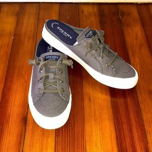 Crest Vibe Mule Smokeperl Sperry Shoes